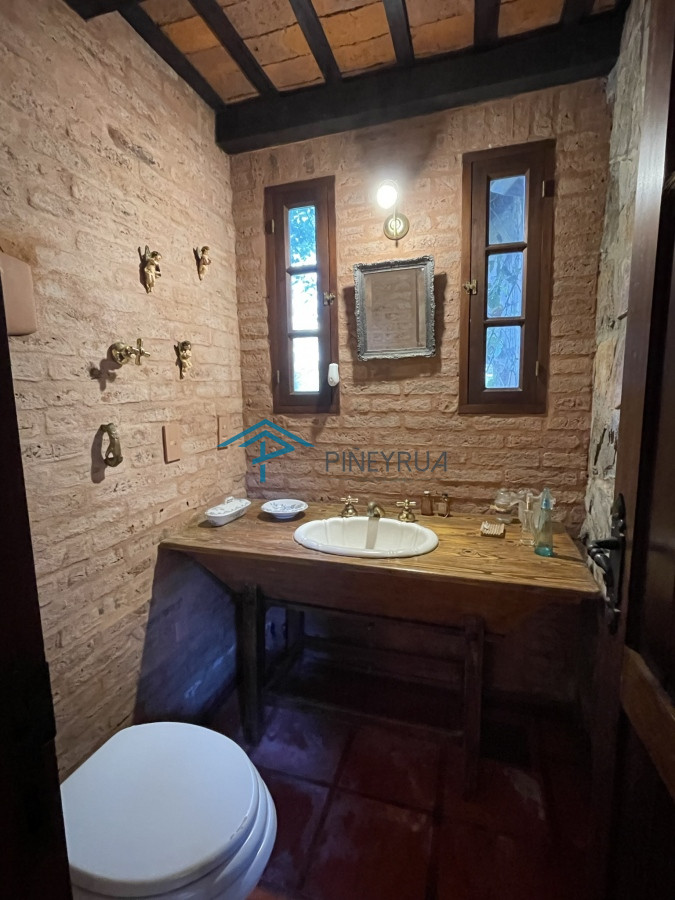 Casa ID.142 - LA TORTUGA DE MONTOYA, IMPACTANTE PROPIEDAD A PASOS DEL MAR