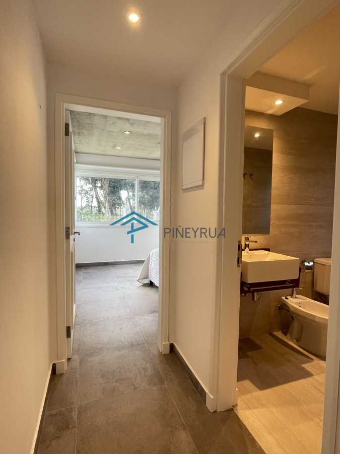 Casa ID.106 - EN VENTA CASA A ESTRENAR EN LA BARRA 3 DORMITORIOS Y PISCINA