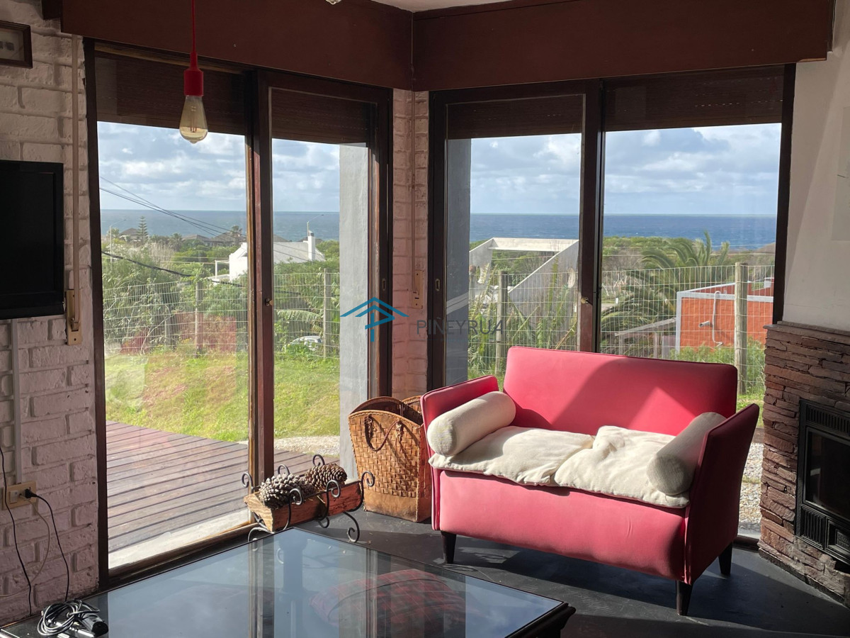 Casa ID.177 - EN VENTA, PROPIEDAD EN ALTOS DE PUNTA PIEDRAS 4 DORMITORIOS