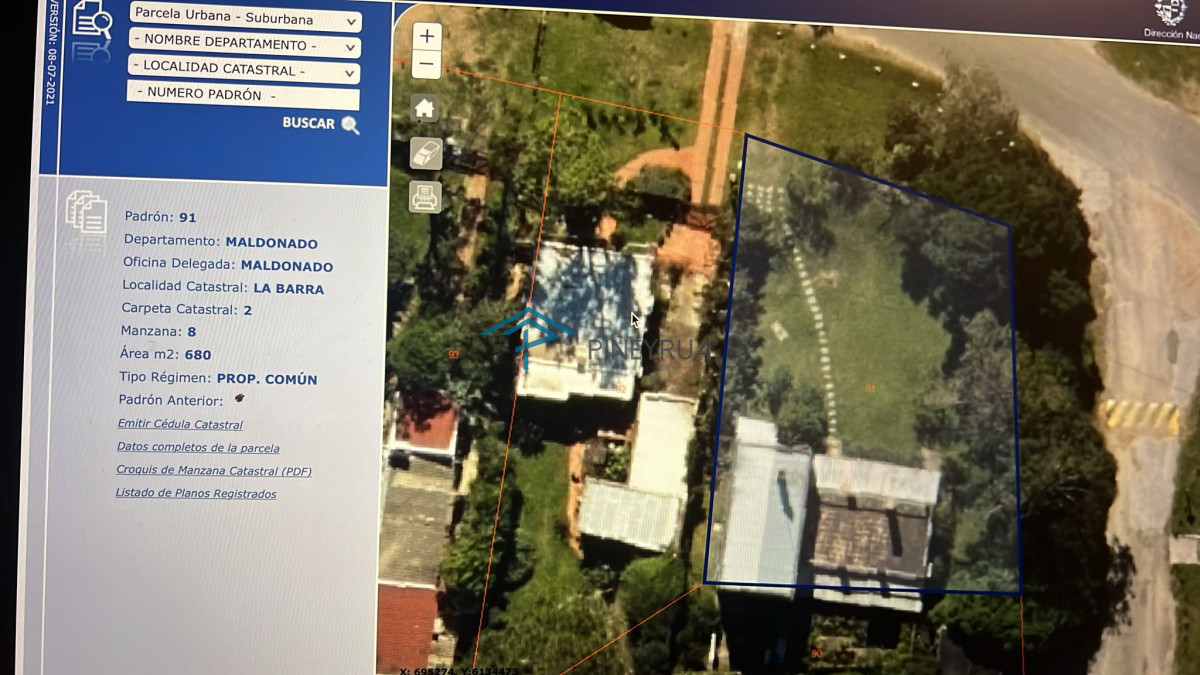 CASA EN VENTA EN MUY BUENA UBICACION EN LA BARRA A 3 CUADRAS DEL MAR 