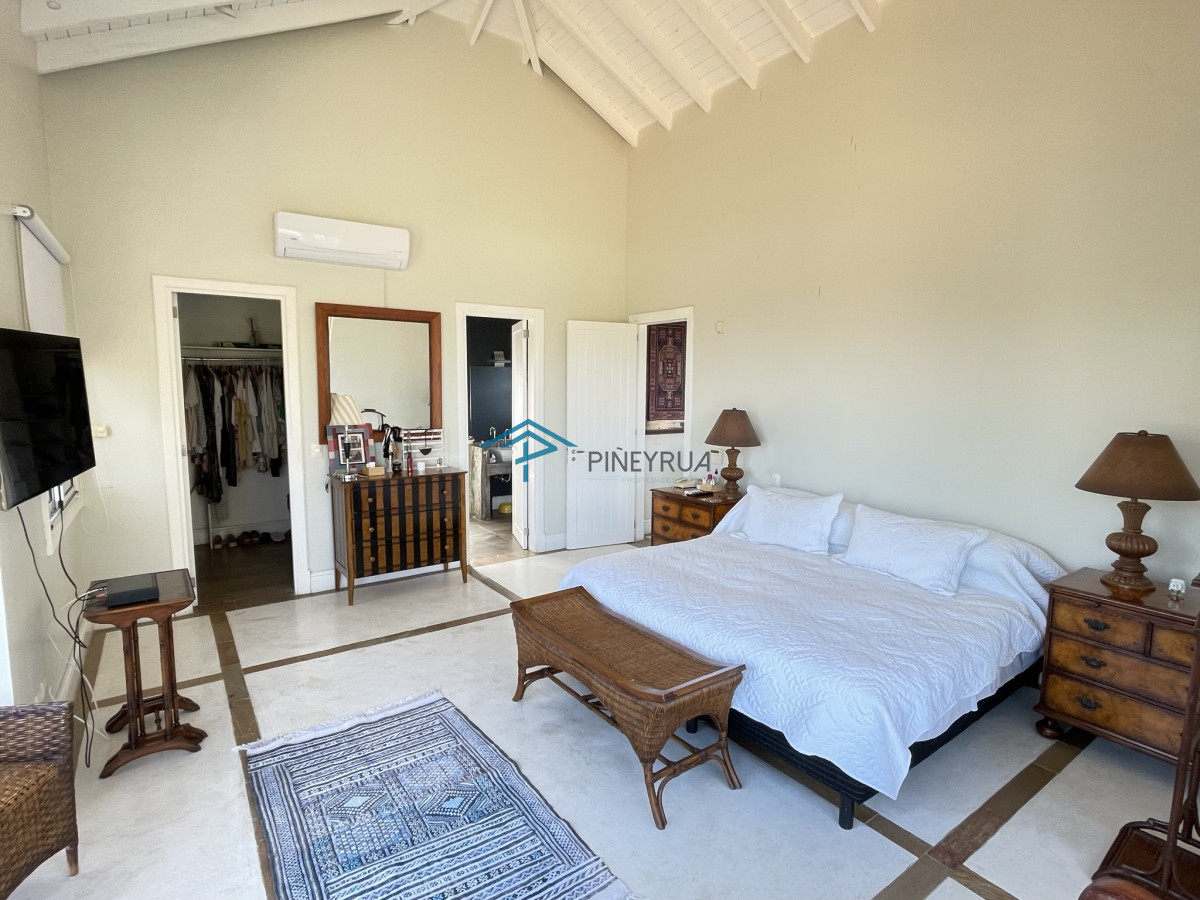 Casa ID.212 - ESPECTACULAR PROPIEDAD EN VENTA EN EL CLUB DE LA BARRA 