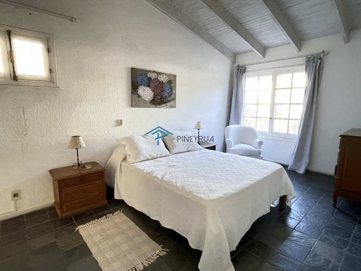 Casa ID.84 - La Bianca, casa en La Barra, 4 dormitorios mas servicio