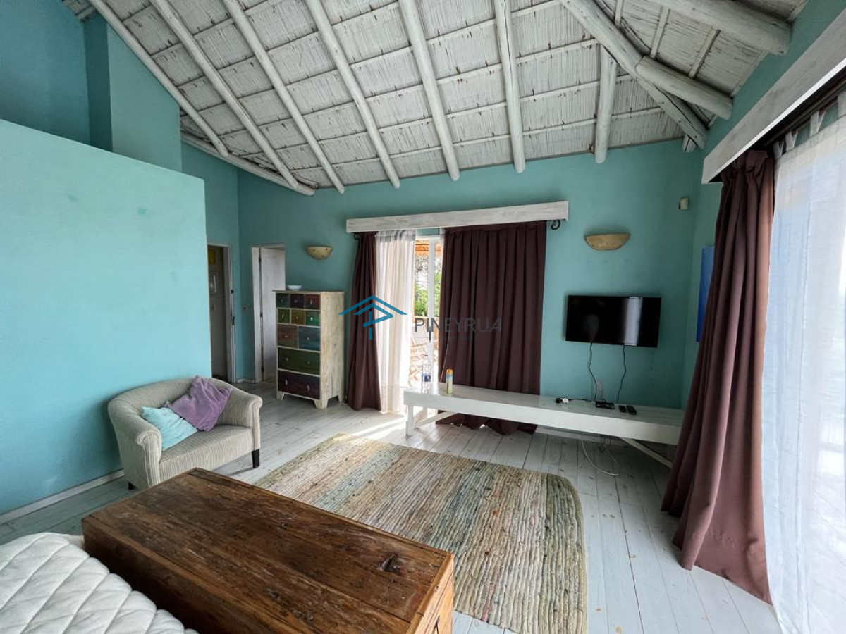 Casa ID.72 - DESTACADA PROPIEDAD EN VENTA EN MONTOYA 4 DORMITORIOS