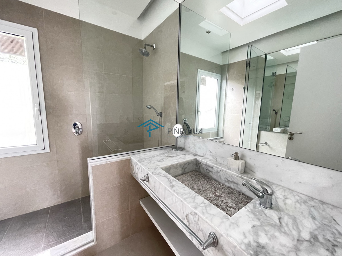 Casa ID.193 - EN VENTA EXCELENTE PROPIEDAD EN LA POSTA DEL CANGREJO 3 DORMITORIOS