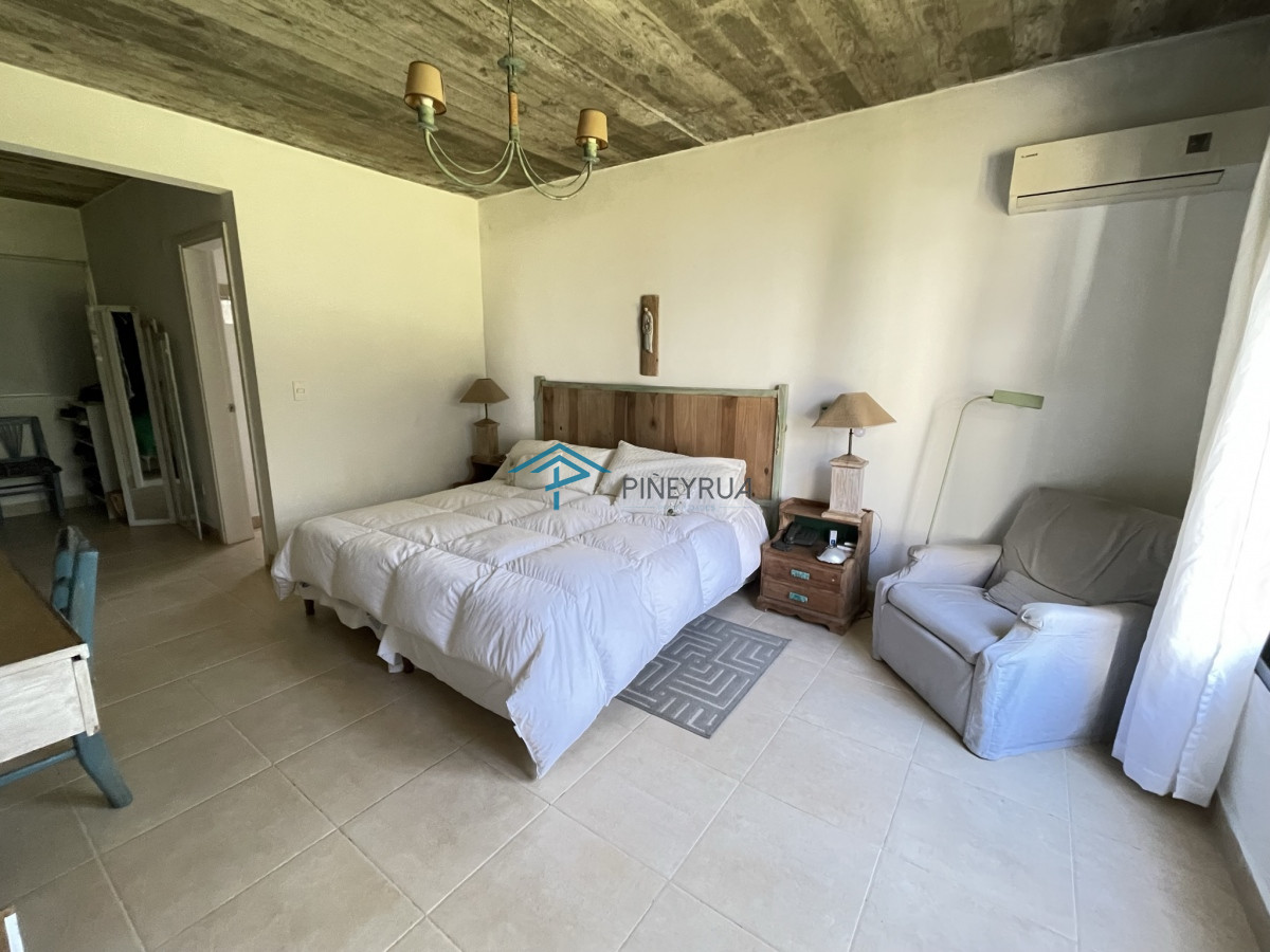 Casa ID.311 - CASA EN VENTA EN BARRIO CERRADO LAGUNA BLANCA 7 DOTMITORIOS