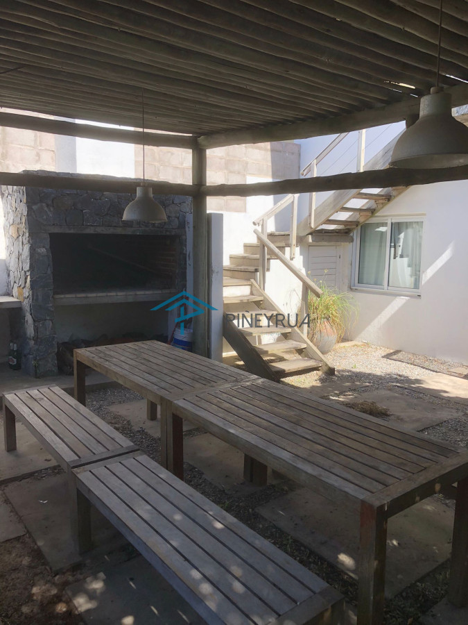 Casa ID.139 - ENTRE DOS AGUAS 