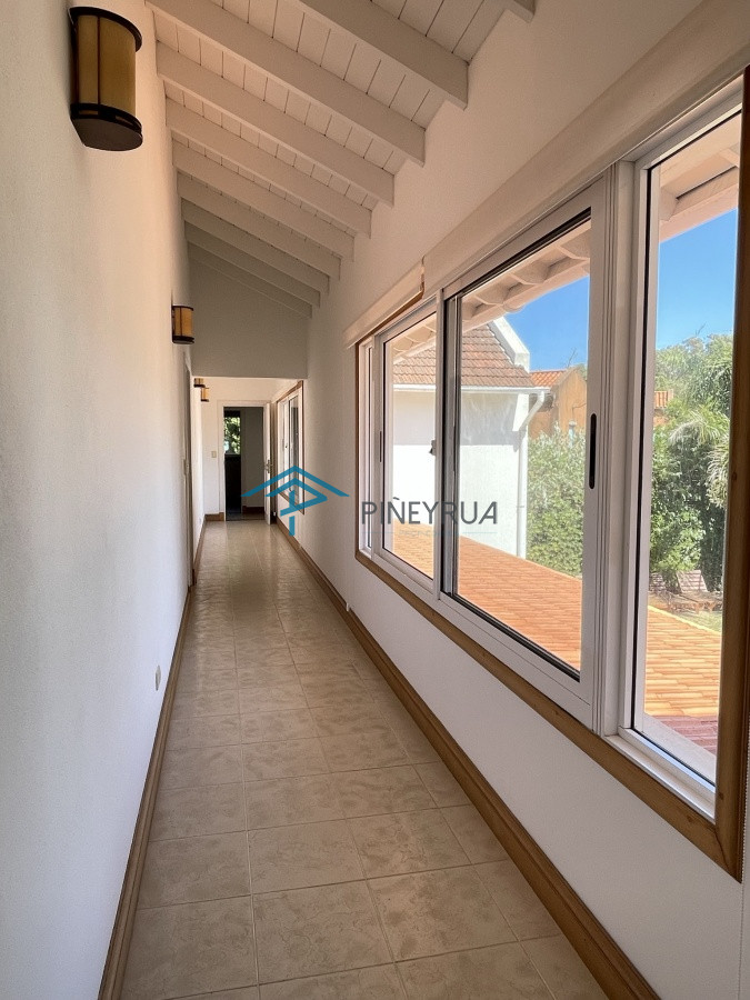 Casa ID.20 - ESPECTACULAR PROPIEDAD EN VENTA EN MONTOYA 5 DORMITORIOS