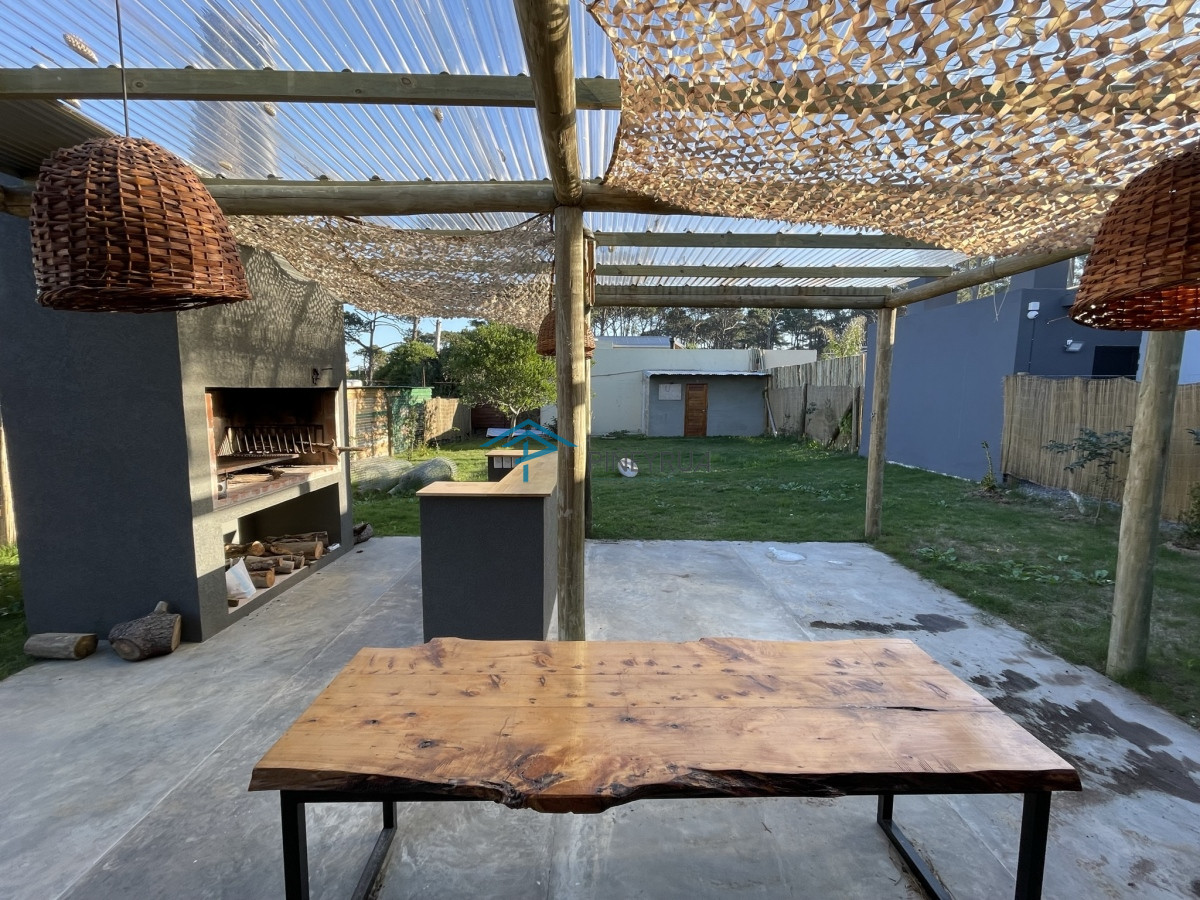 CASA A ESTRENAR EN MONTOYA CERCA DE LA PLAYA 3 DORMITORIOS
