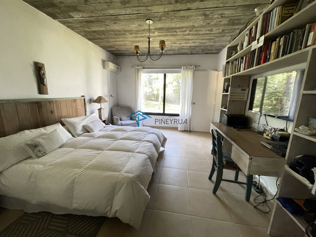 Casa ID.311 - CASA EN VENTA EN BARRIO CERRADO LAGUNA BLANCA 7 DOTMITORIOS
