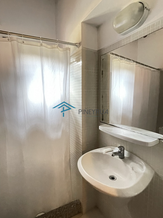 Casa ID.265 - MODERNA PROPIEDAD EN VENTA EN LAGUNA BLANCA 4 DORMITORIOS