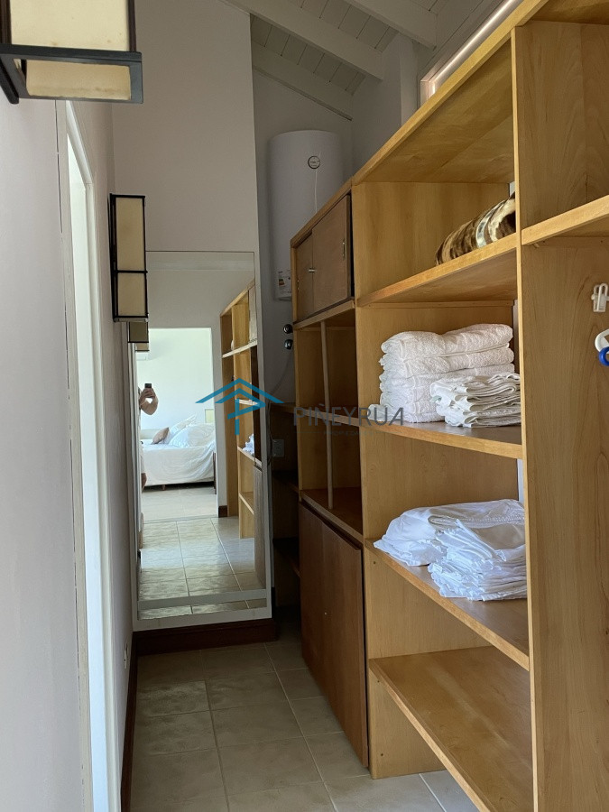 Casa ID.20 - ESPECTACULAR PROPIEDAD EN VENTA EN MONTOYA 5 DORMITORIOS