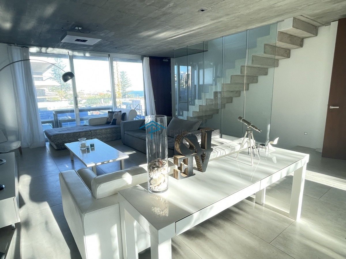 Casa ID.309 - CASA EN VENTA EN LA BARRA A POCOS METROS DE LA PLAYA 5 DORMITORIOS