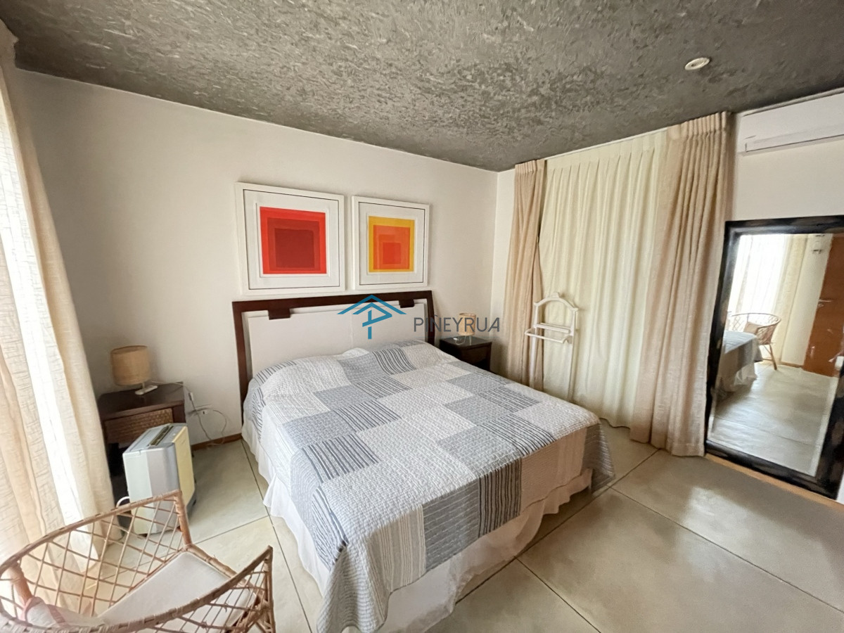 Casa ID.194 - EN VENTA COMODA CASA EN MONTOYA FRENTE AL MAR 5 DORMITORIOS