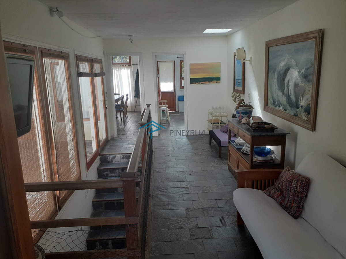 ALQUILER TEMPORARIO CASA DE 5 DORMITORIOS EN ALTOS DE MONTOYA
