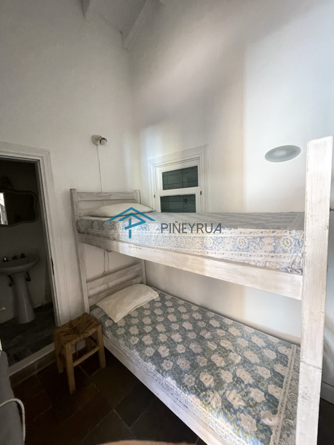 CASA EN ALQUILER TEMPORARIO EN MONTOYA, A POCAS CUADRAS DEL MAR