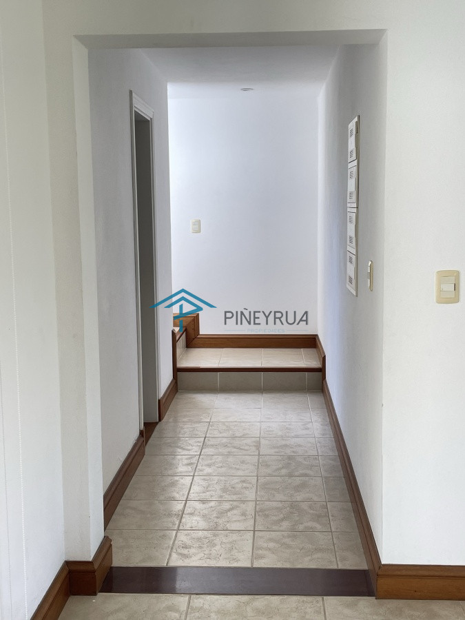 Casa ID.20 - ESPECTACULAR PROPIEDAD EN VENTA EN MONTOYA 5 DORMITORIOS