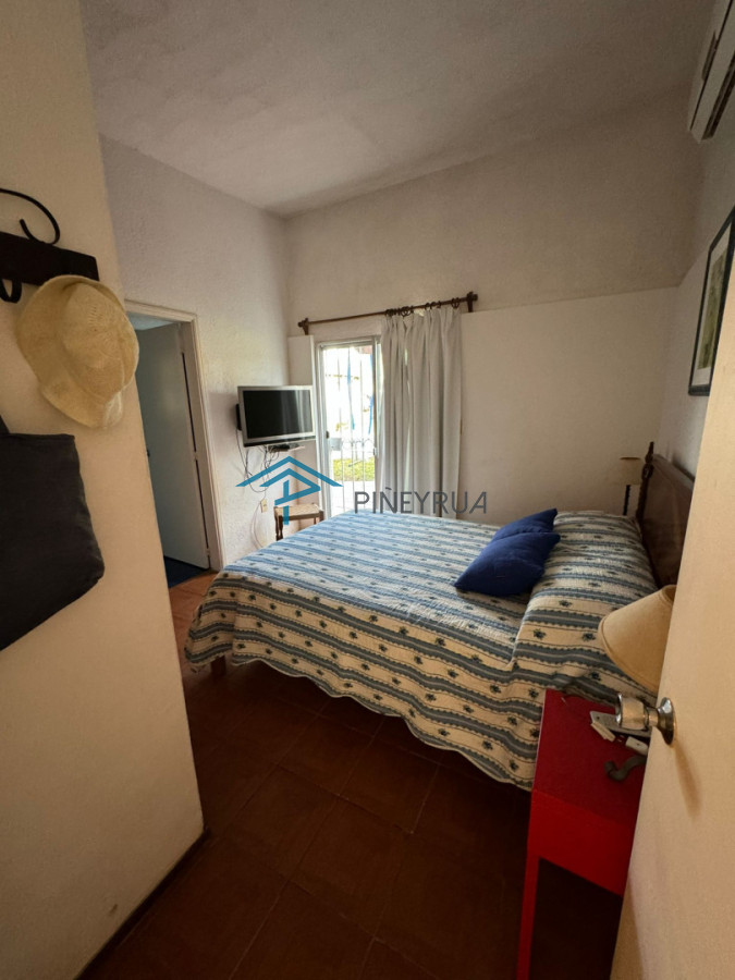 Casa en Alquiler cerca del Puente de la Barra, 3 dormitorios, ideal familias. Piscina climatizada