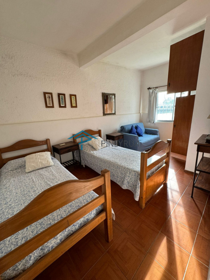 Casa en Alquiler cerca del Puente de la Barra, 3 dormitorios, ideal familias. Piscina climatizada