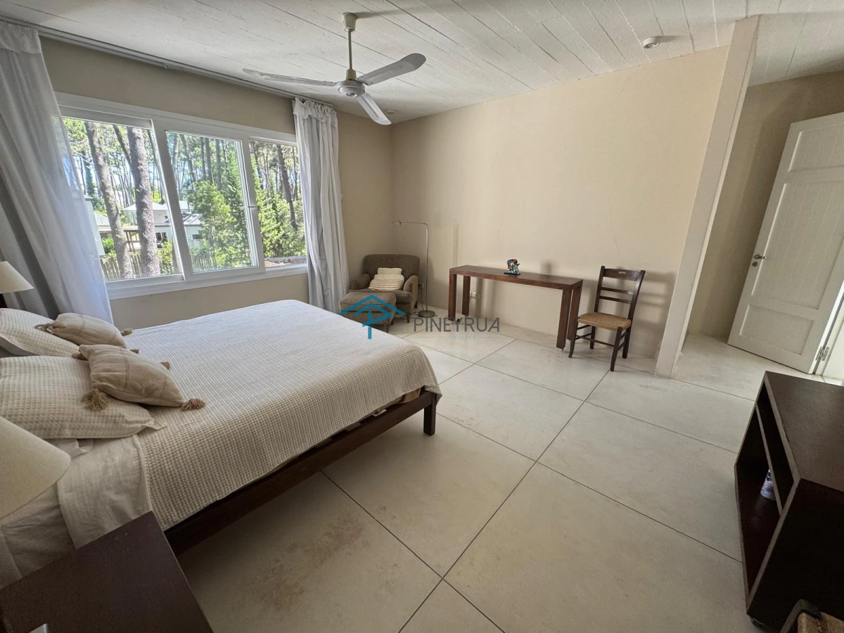 Casa ID.138 - EXCELENTE PROPIEDAD EN ALQUILER EN LAGUNA BLANCA 4 DORMITORIOS