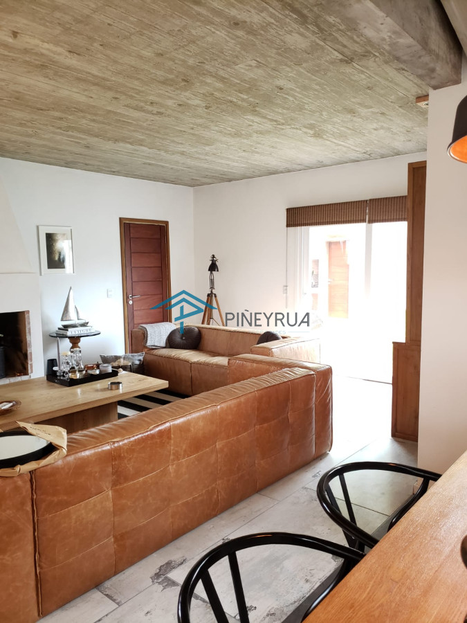 Casa ID.124 - CASA EN VENTA EN EL TESORO A PASOS DE LA RUTA 10 4 DORMITORIOS