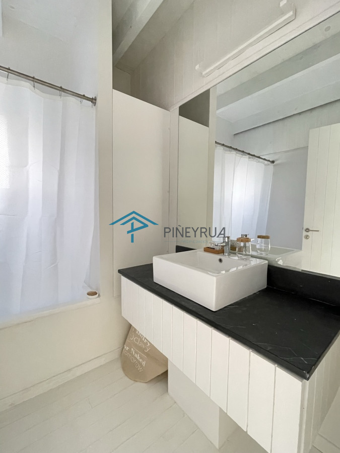 CASA EN VENTA EN LAGUNA ESCONDIDA, JOSE IGNACIO 4 DORMITORIOS