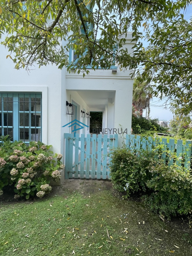 Casa ID.4 - IMPECABLE PROPIEDAD EN LA BARRA A PASOS DEL MAR, 3 DORMITORIOS