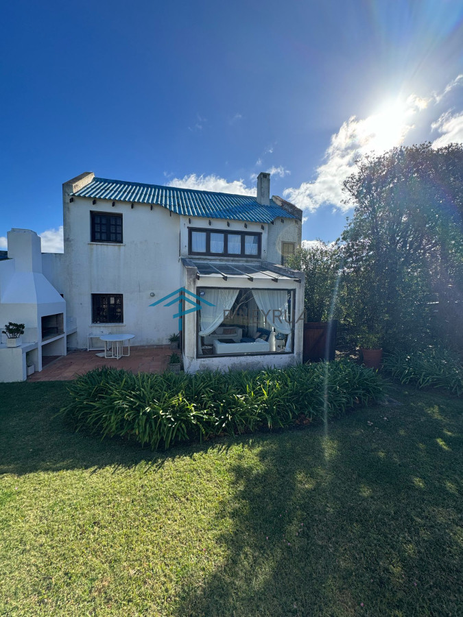 Casa ID.446 - Casa Azul La Barra 