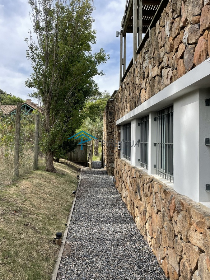 Casa ID.58 - Piedra del Cerro 