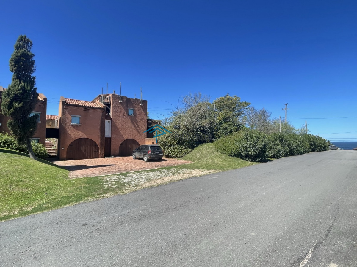 CASA EN ALQUILER TEMPORARIO EN MONTOYA, A POCAS CUADRAS DEL MAR