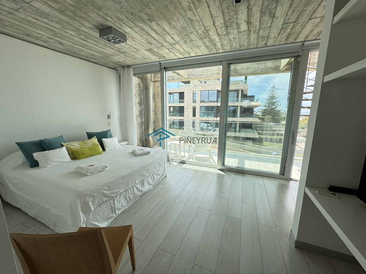 CASA EN VENTA EN LA BARRA A POCOS METROS DE LA PLAYA 5 DORMITORIOS