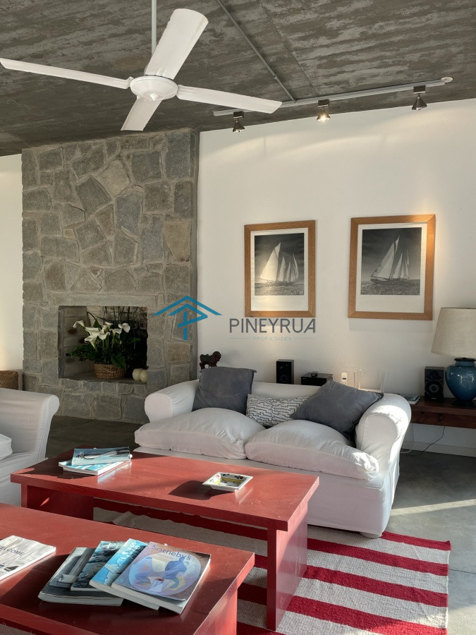 Casa ID.69 - CASA CON VISTA AL MAR EN VENTA EN EL CHORRO 4 DORMITORIOS