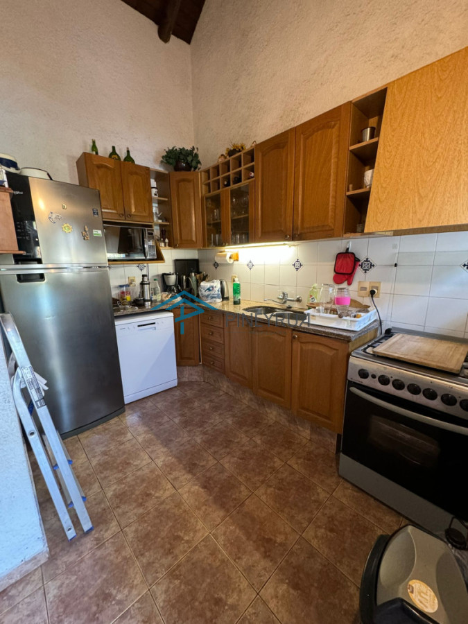 Casa en Alquiler cerca del Puente de la Barra, 3 dormitorios, ideal familias. Piscina climatizada