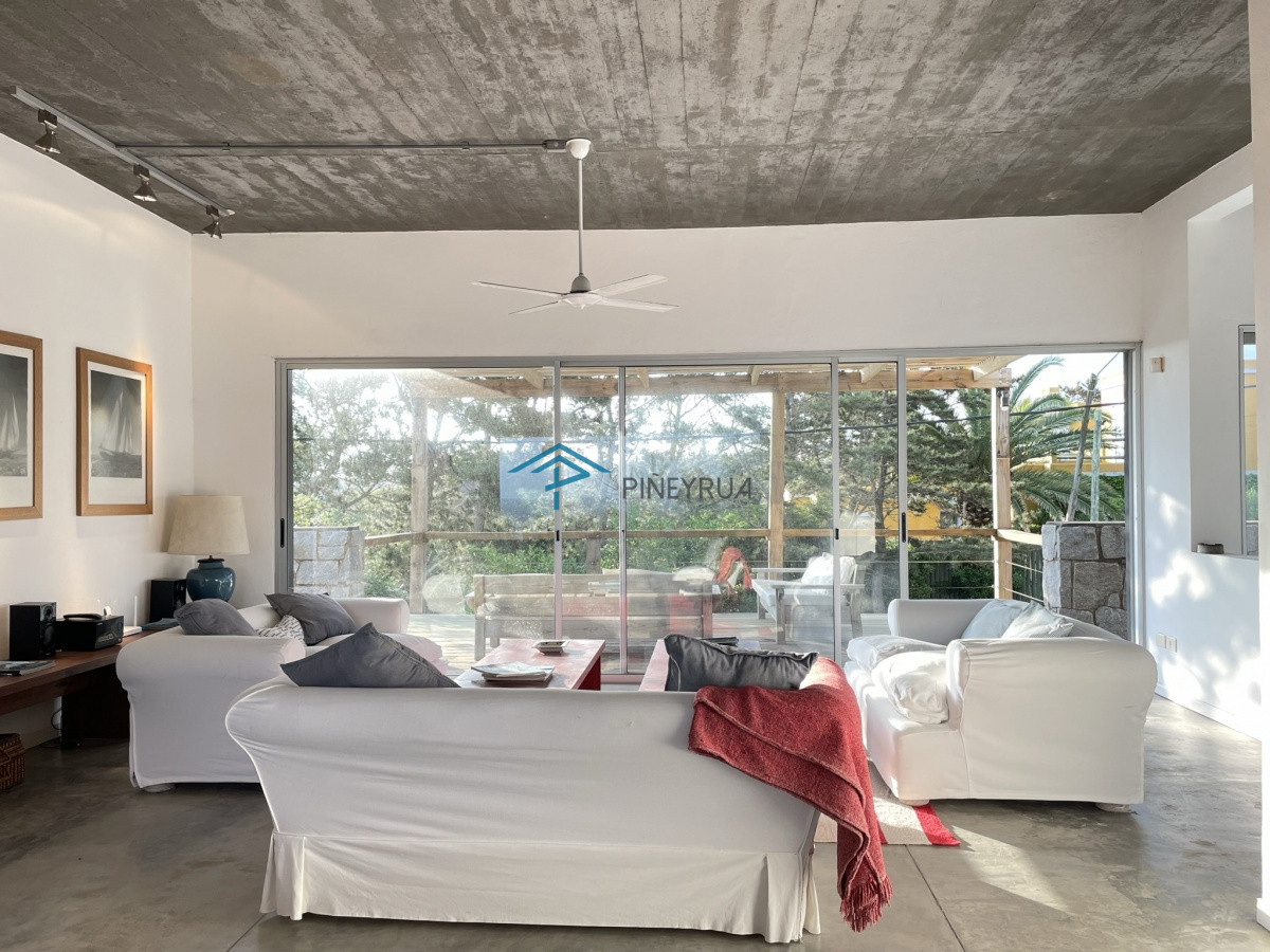 Casa ID.69 - CASA CON VISTA AL MAR EN VENTA EN EL CHORRO 4 DORMITORIOS