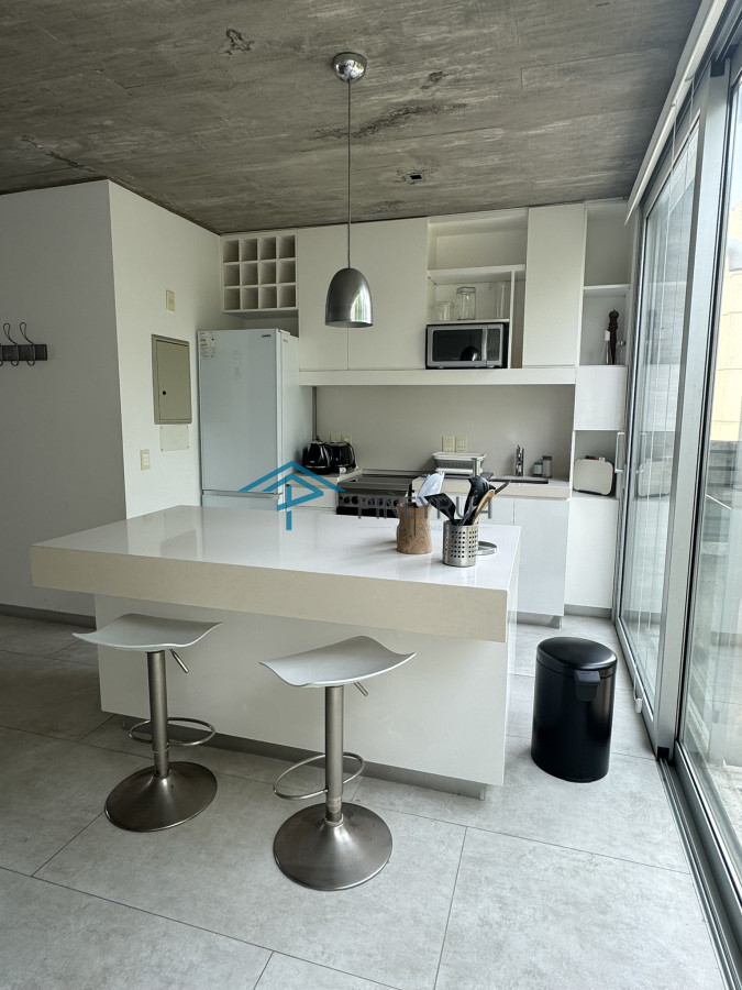 CASA EN VENTA EN LA BARRA A POCOS METROS DE LA PLAYA 5 DORMITORIOS