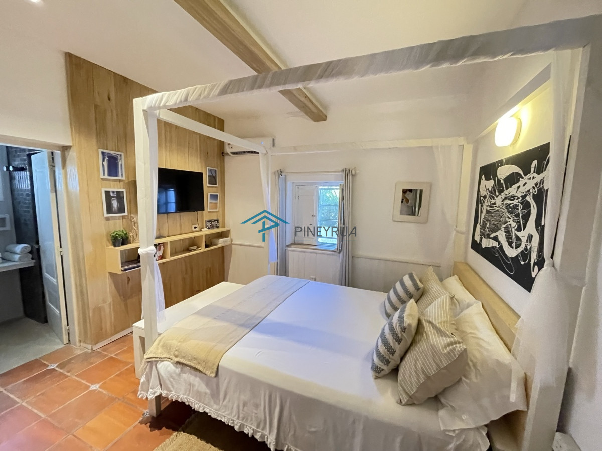 EN ALQUILER, CASA DE 4 DORMITORIOS A PASOS DE LA POSTA DEL CANGREJO ...