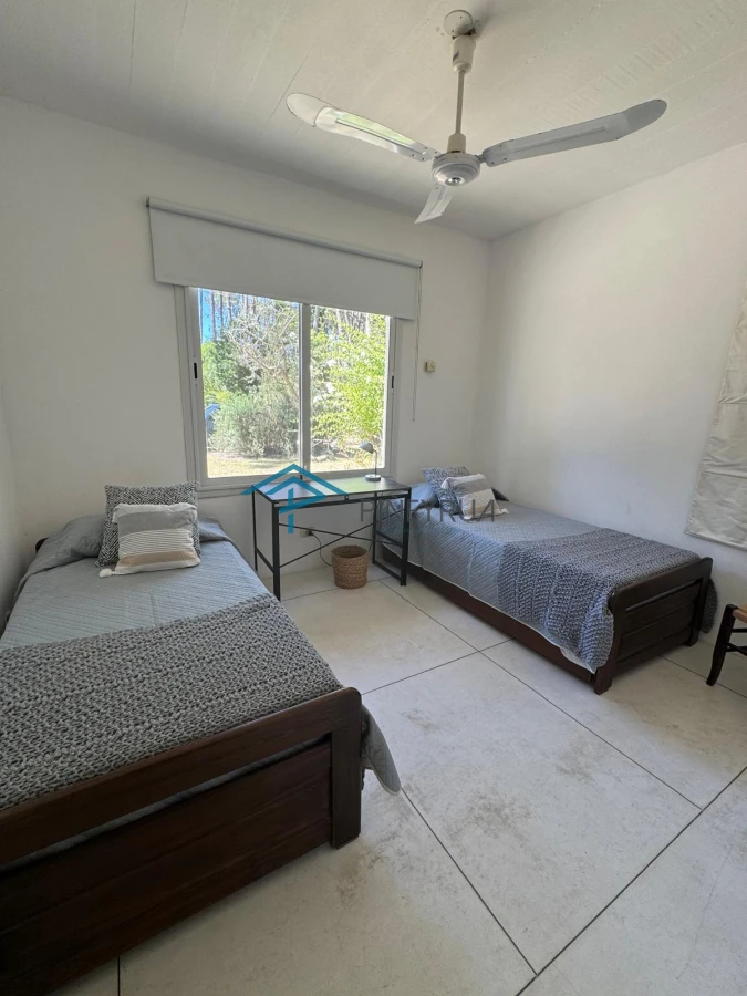 Casa ID.138 - EXCELENTE PROPIEDAD EN ALQUILER EN LAGUNA BLANCA 4 DORMITORIOS