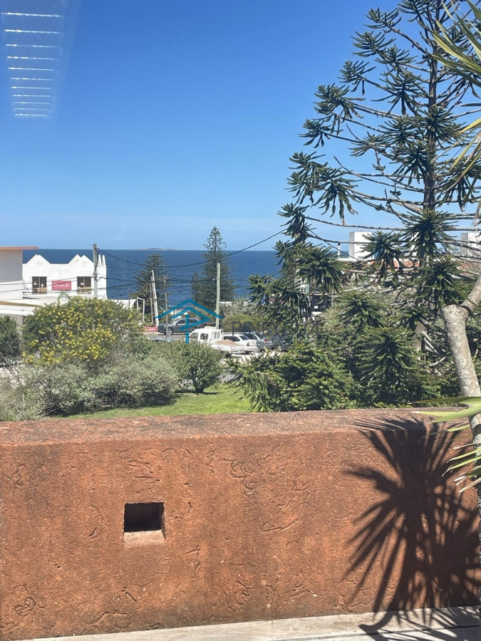 CASA EN ALQUILER TEMPORARIO EN MONTOYA, A POCAS CUADRAS DEL MAR