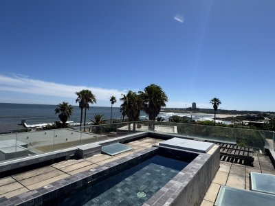 CASA EN VENTA EN LA BARRA A POCOS METROS DE LA PLAYA 5 DORMITORIOS