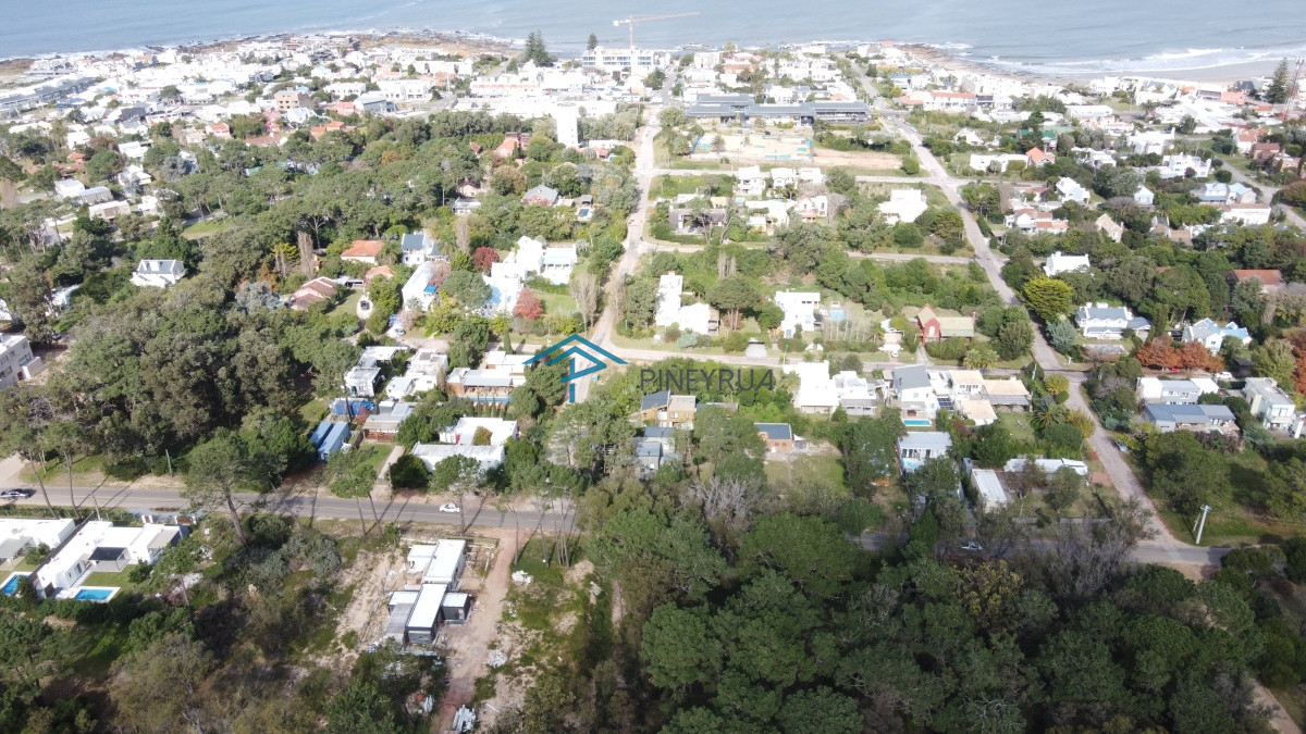 Terreno ID.370 - Excepcional  lote de 1200 m2 en La Barra, apto para propiedad horizontal