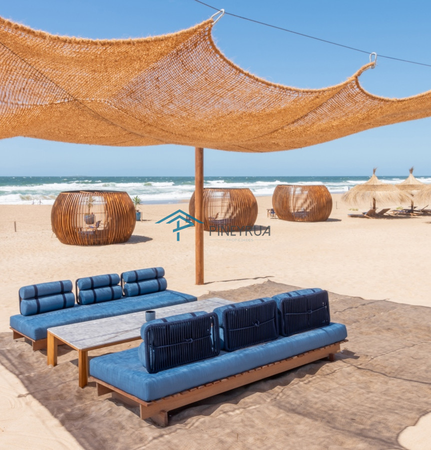 LOTE EN BARRIO CERRADO AURA FRENTE AL CANTEGRIL GOLF CLUB