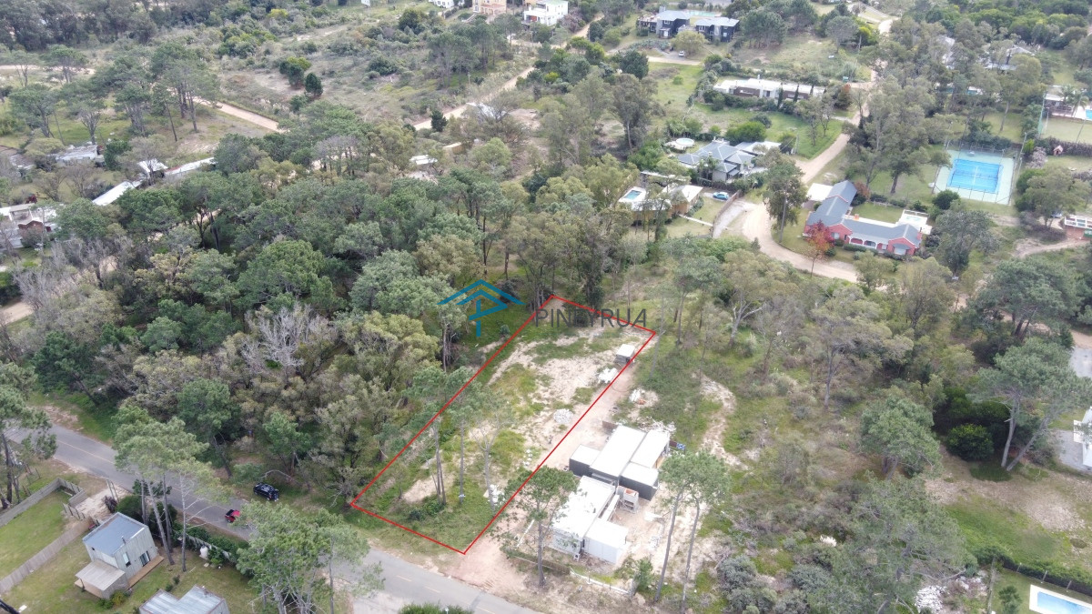Terreno ID.370 - Excepcional  lote de 1200 m2 en La Barra, apto para propiedad horizontal