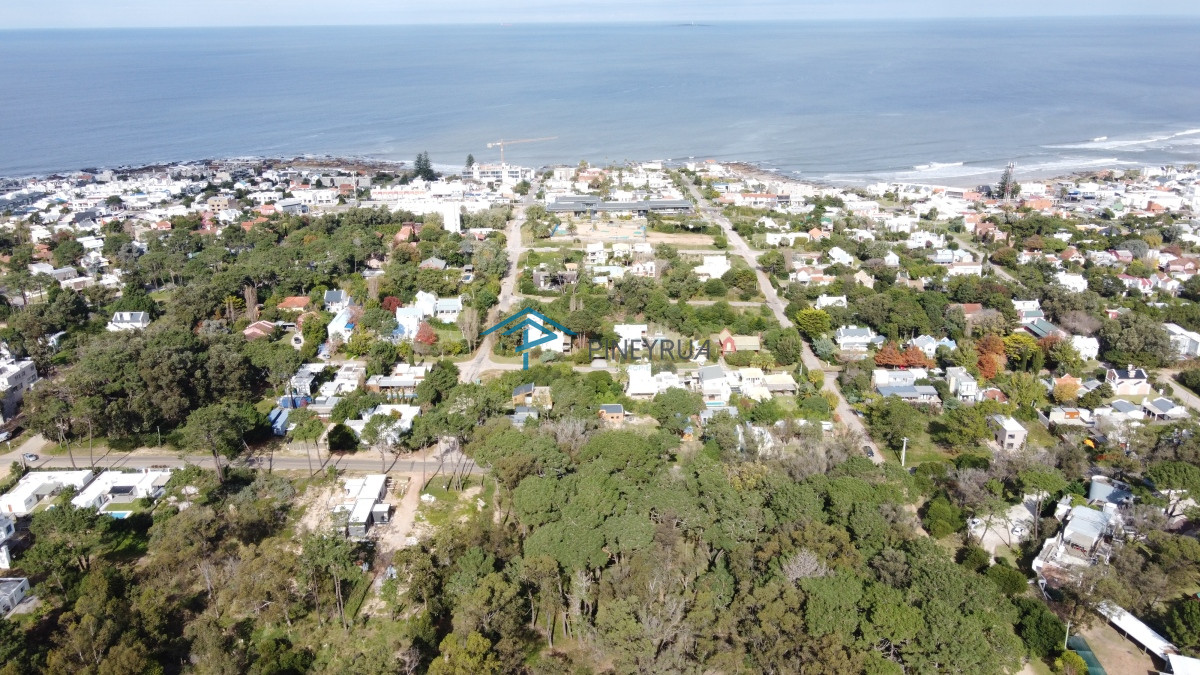 Terreno ID.370 - Excepcional  lote de 1200 m2 en La Barra, apto para propiedad horizontal