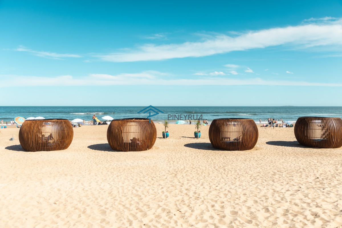 LOTE EN BARRIO CERRADO AURA FRENTE AL CANTEGRIL GOLF CLUB