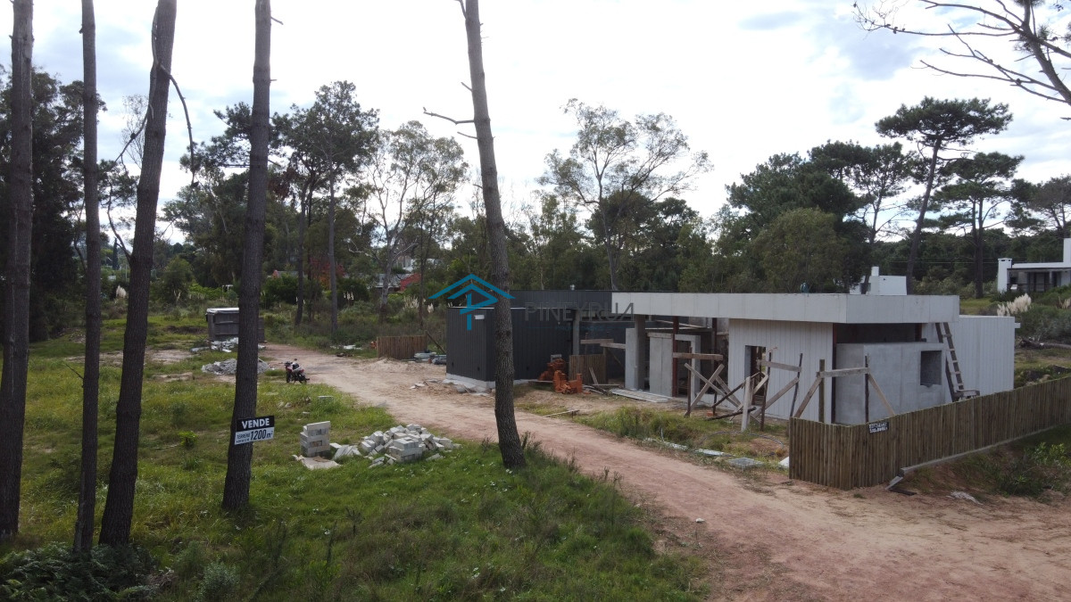 Terreno ID.370 - Excepcional  lote de 1200 m2 en La Barra, apto para propiedad horizontal