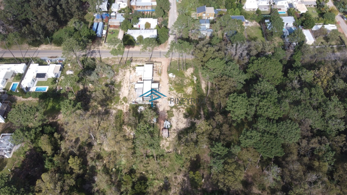 Terreno ID.370 - Excepcional  lote de 1200 m2 en La Barra, apto para propiedad horizontal