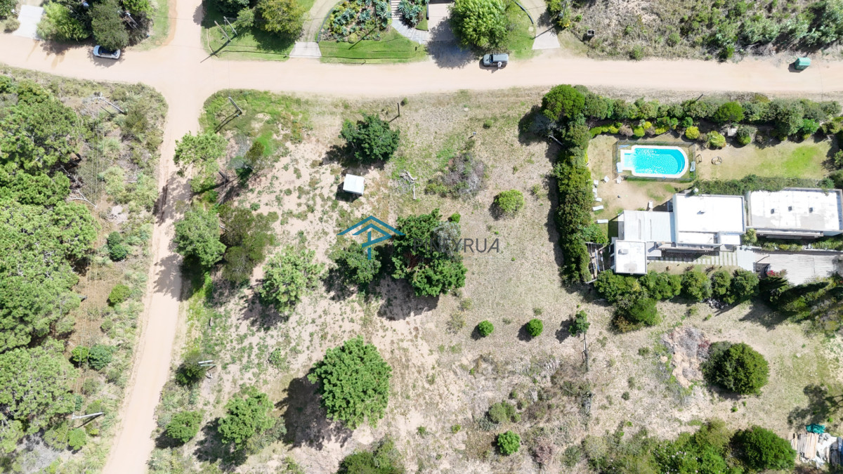 Lote en La Barra de 1013m2