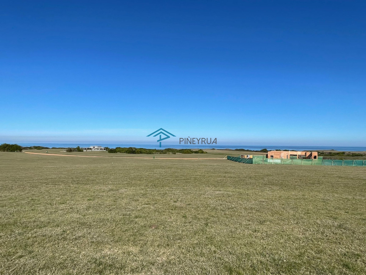 LOTE EN BARRIO PRIVADO LAS GARZAS