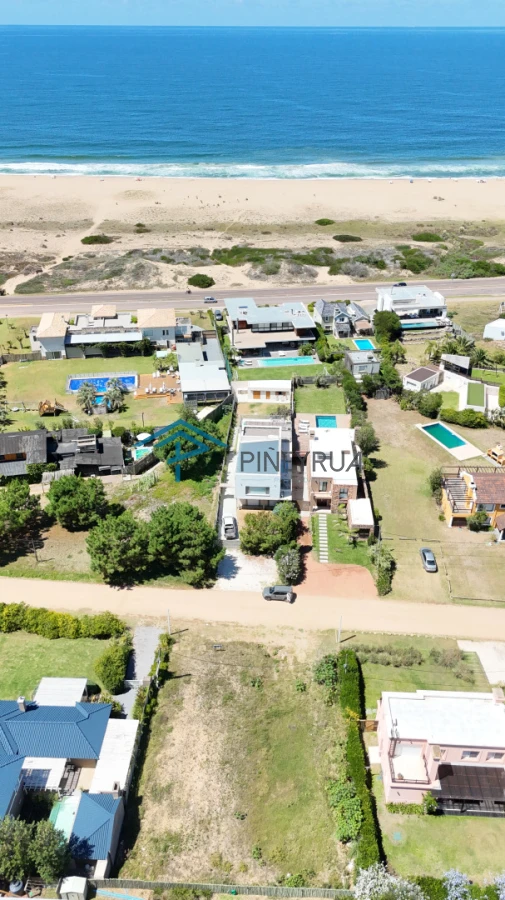 Terreno en Montoya a pasos del Mar 