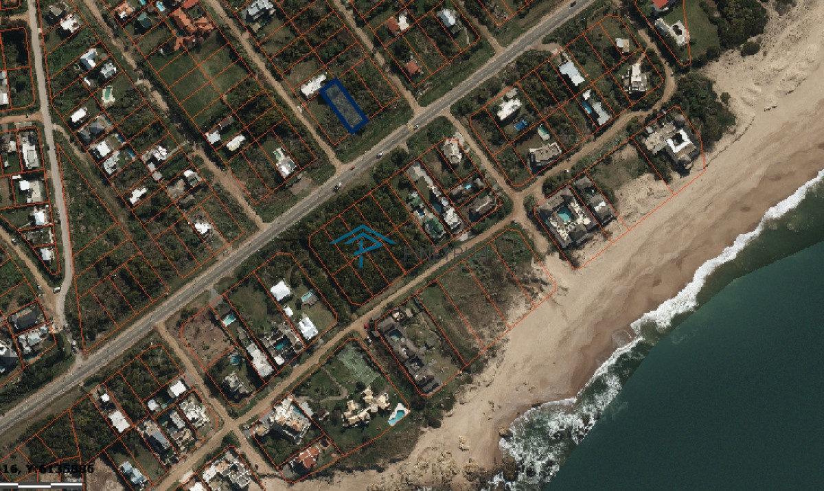 Terreno ID.367 - TERRENO DE 600 METROS SOBRE RUTA 10 EN ALTOS DE PUNTA PIEDRAS 