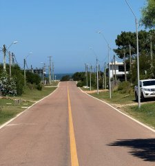 Lote en Balneario Buenos Aires sobre calle 38 a metros del mar.